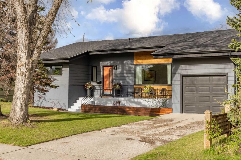 32 Westminster Drive SW, Calgary, Alberta, T3C 2S9