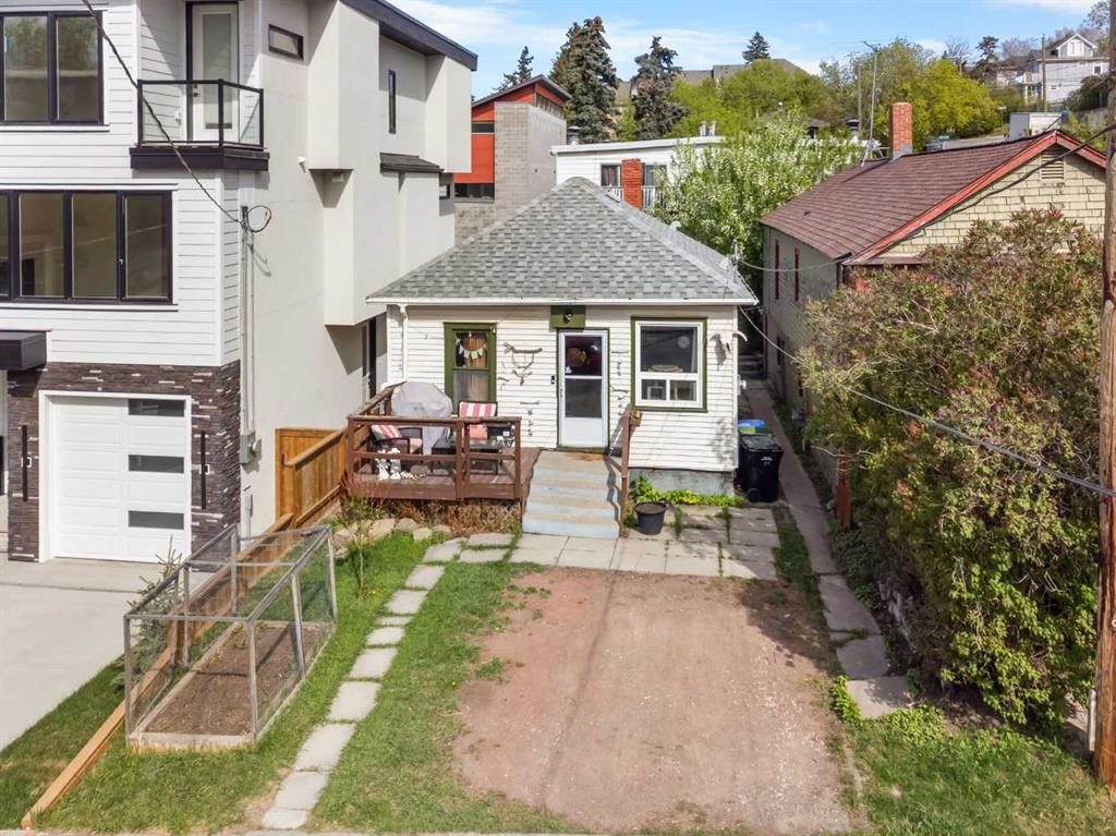 2520 16B Street SW, Calgary, Alberta, T2T 4L9