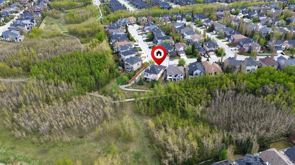 72 Strathlea Place SW, Calgary, Alberta, T3H 4T5