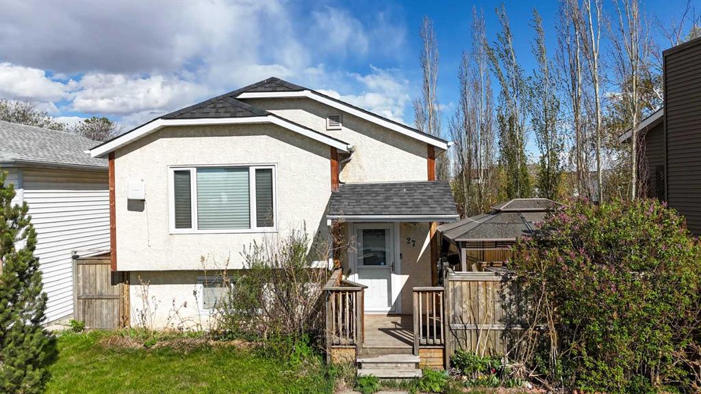 27 Erin Grove Court SE, Calgary, Alberta, T2B3A8