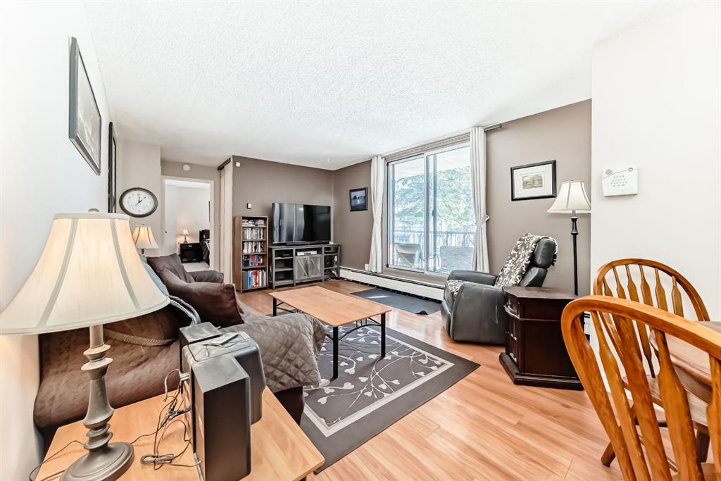 #112 4944 Dalton Drive NW, Calgary, Alberta, T3A 2E6