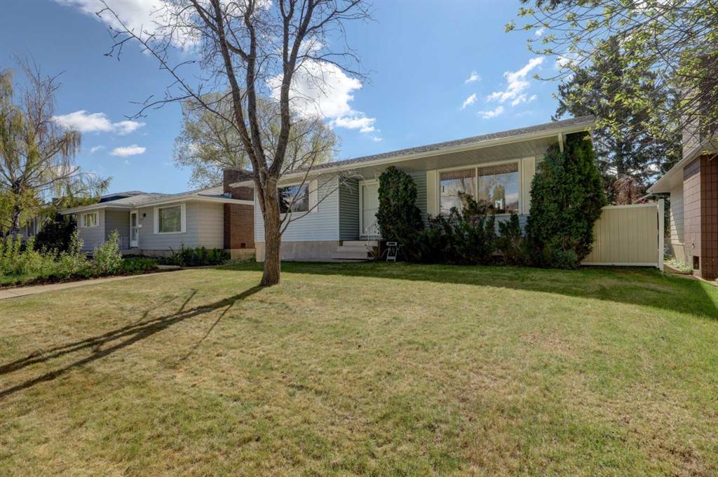 255 Huntcroft Road NE, Calgary, Alberta, T2K 4E1