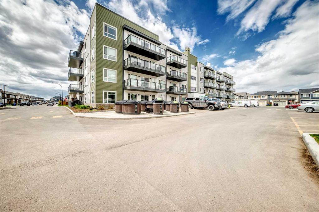 #1304 33 CARRINGHAM Gate NW, Calgary, Alberta, T3P 2H6