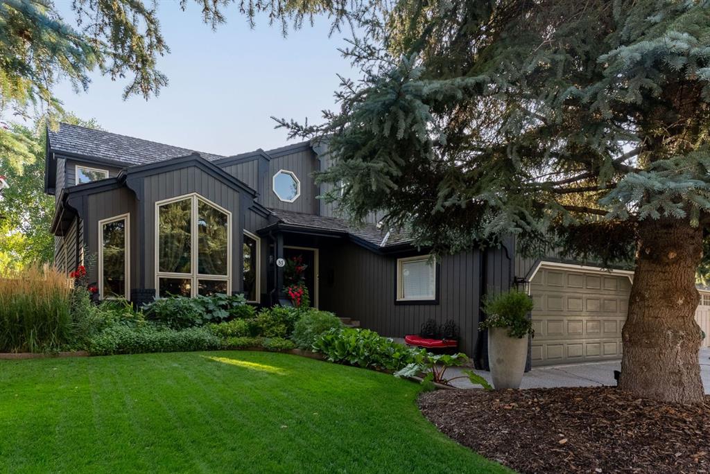 51 Woodridge Close SW, Calgary, Alberta, T2W 5M2