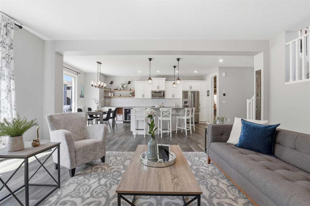 25 Yorkville Green SW, Calgary, Alberta, T2X4J8