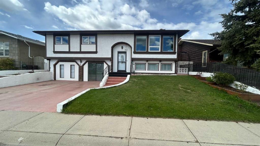 911 12 Street SE, High River, Alberta, T1V 1L2