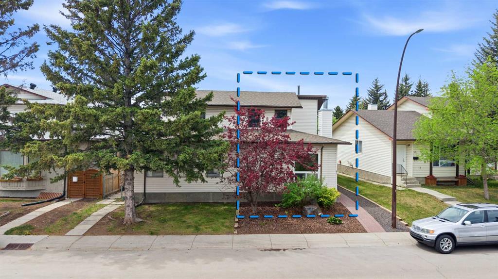 85 Cedarwood Hill SW, Calgary, Alberta, T2W 3H4
