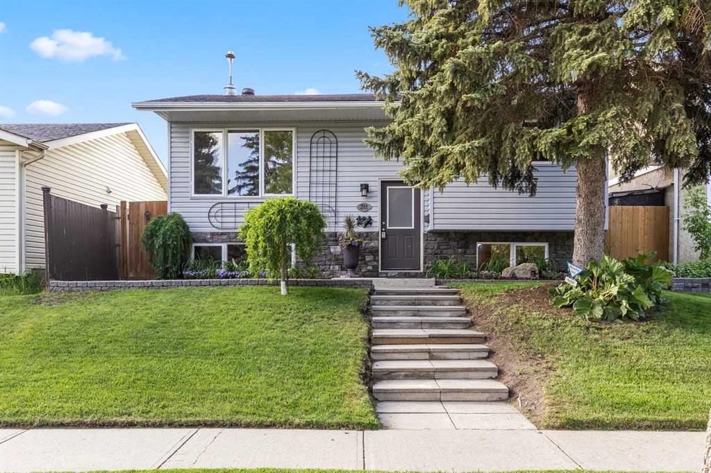 216 Castleridge Drive NE, Calgary, Alberta, T3J 1X3
