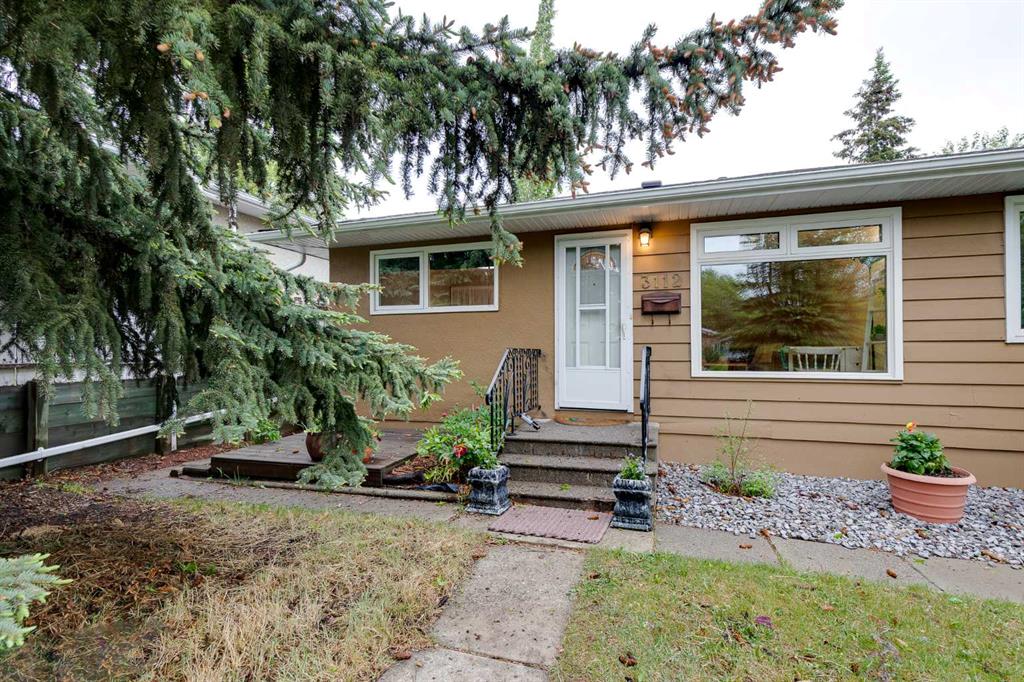 3112 42 Street SW, Calgary, Alberta, T3E 3M3