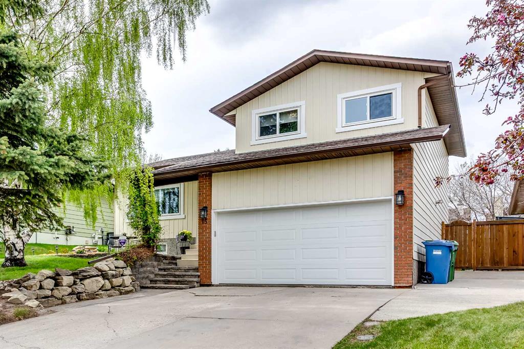 15 Bearberry Crescent NW, Calgary, Alberta, T3K 1P9