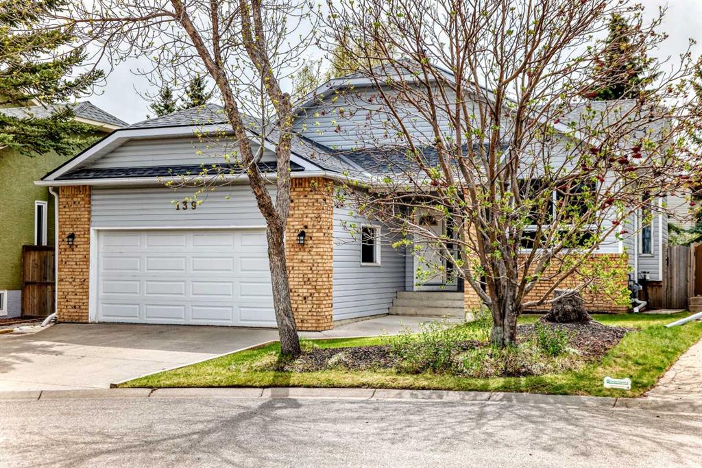 139 Wood Valley Bay SW, Calgary, Alberta, T2W 5Y2