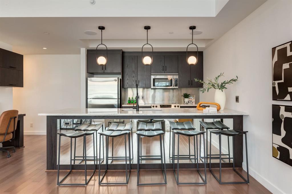 #1403 530 12 Avenue SW, Calgary, Alberta, T2R 0B1