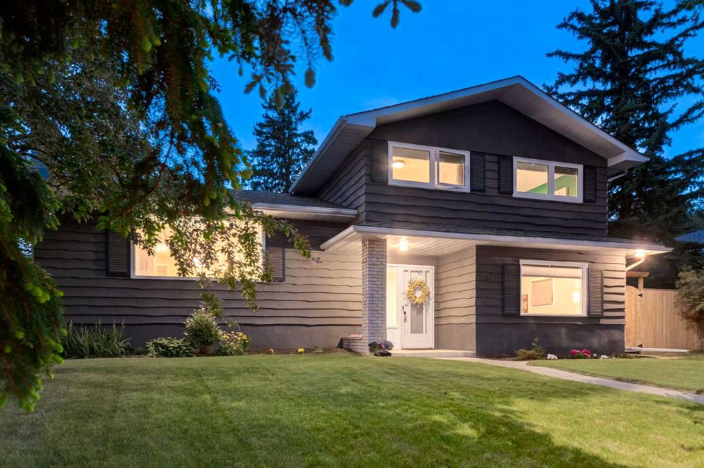 7319 Keewatin Street SW, Calgary, Alberta, T2V 2M6