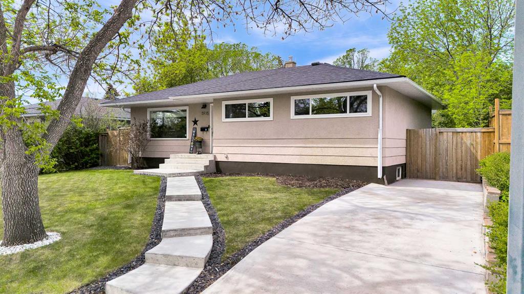 5935 Thornton Road NW, Calgary, Alberta, T2K 3C3