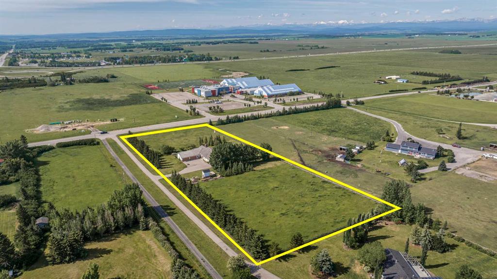 33022 Township Road 250, Rural Rocky View County, Alberta, T3Z 1L9