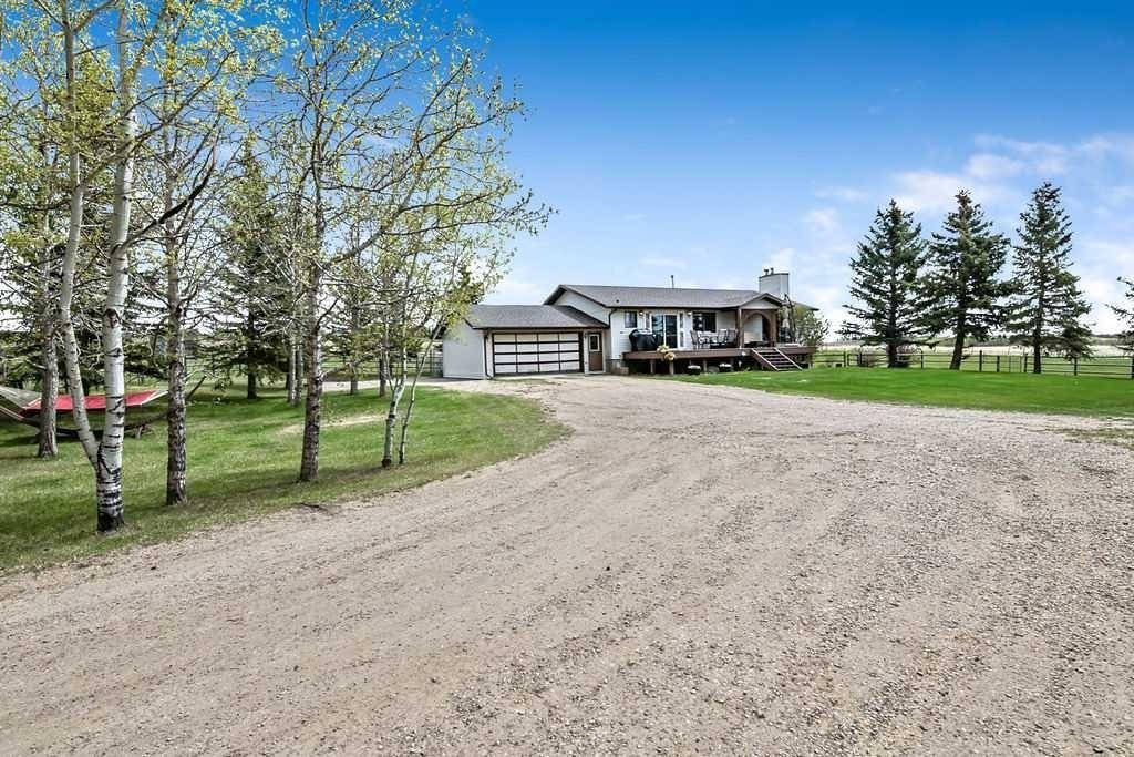 42239 Weedon Trail, Rural Rocky View County, Alberta, T4C 3A2