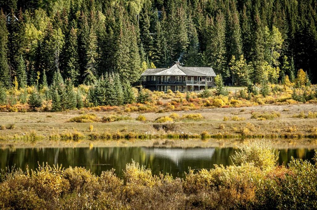 1 Moose Hollow, Rural Foothills County, Alberta, T0L1K0
