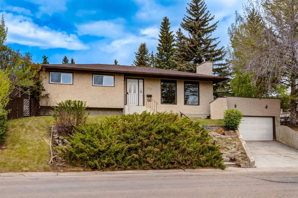 103 Cantrell Place SW, Calgary, Alberta, T2W1X2