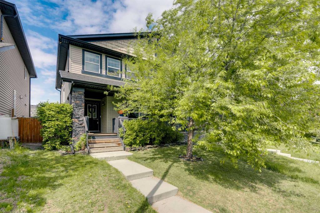91 Panora Square NW, Calgary, Alberta, T3K 0R3
