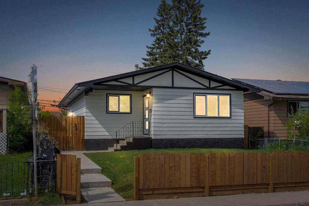 3640 Dover Ridge Drive SE, Calgary, Alberta, T2B 2B4