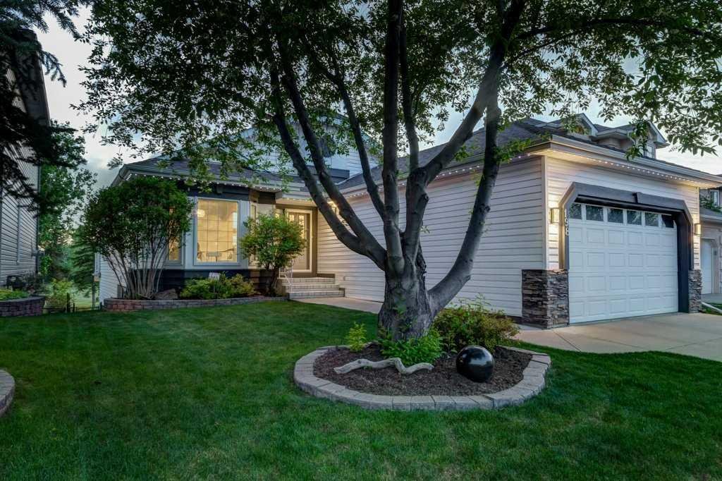 198 Douglas Woods Hill SE, Calgary, Alberta, T2Z3B1