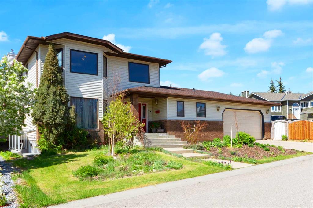 25 Deerfield Manor SE, Calgary, Alberta, T2J 6Z5