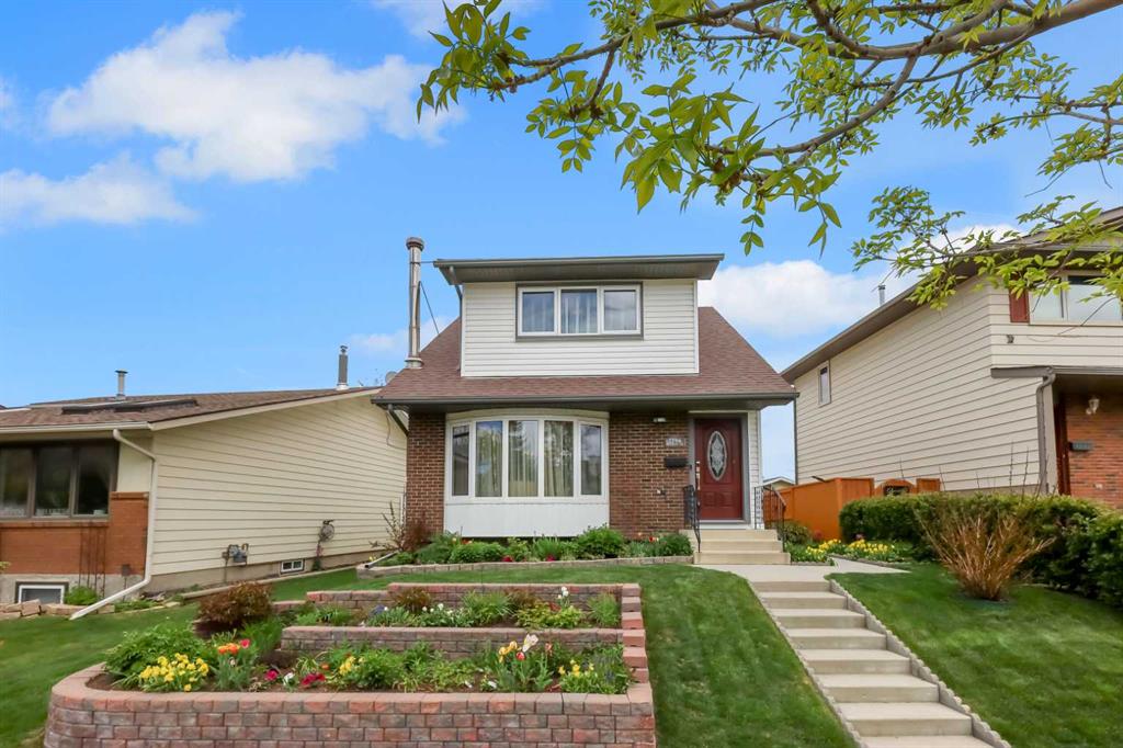 1296 Berkeley Drive NW, Calgary, Alberta, T3K 1S9