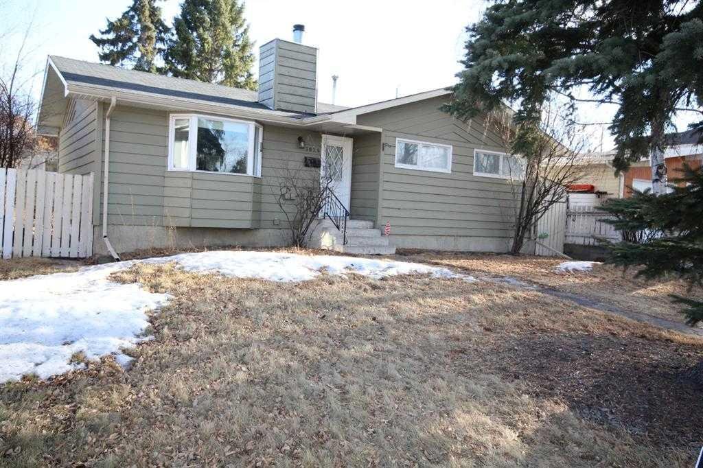 3824 BRANTFORD Drive NW, Calgary, Alberta, T2L 1H9