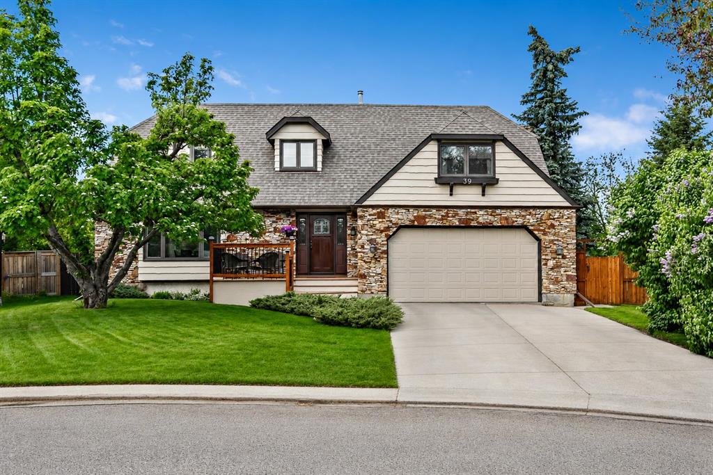 39 Canova Close SW, Calgary, Alberta, T2W 3P7