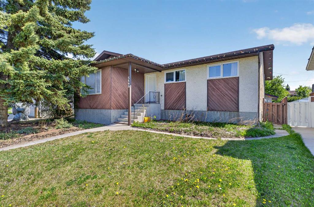 5609 Sherwood Crescent, Olds, Alberta, T4H 1C5