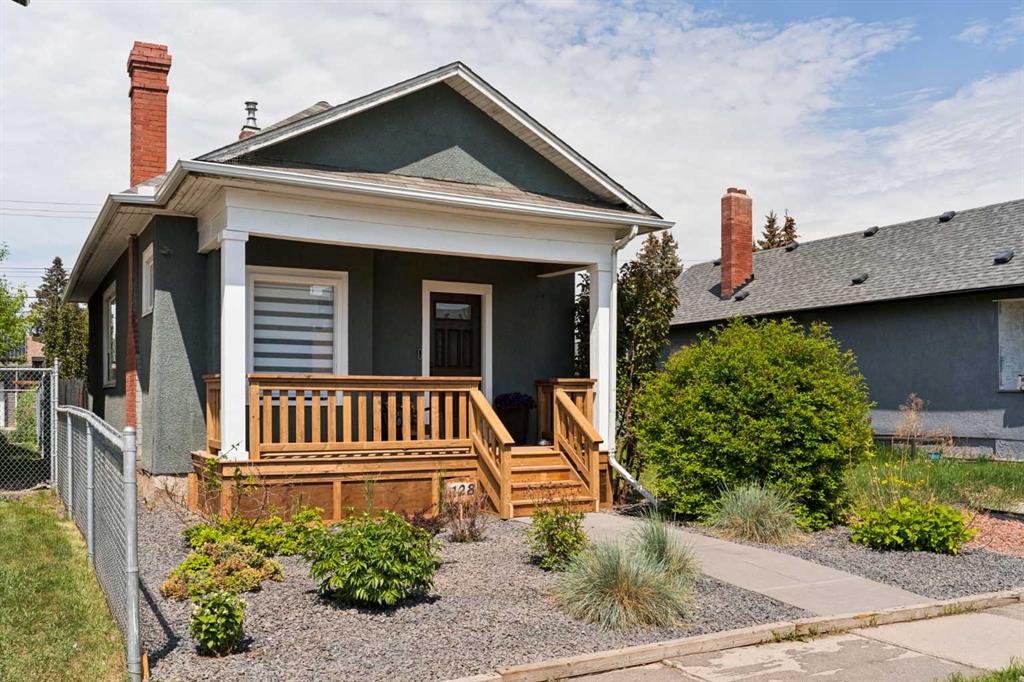 128 18 Avenue NE, Calgary, Alberta, T2E 1M9