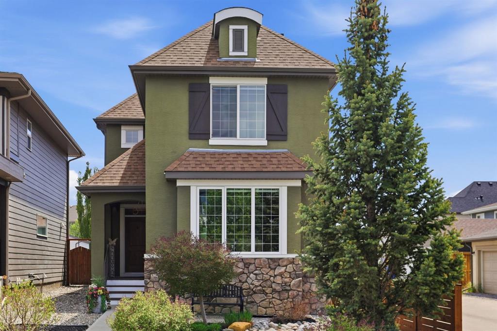 341 Marquis Heights SE, Calgary, Alberta, T3M 2A7