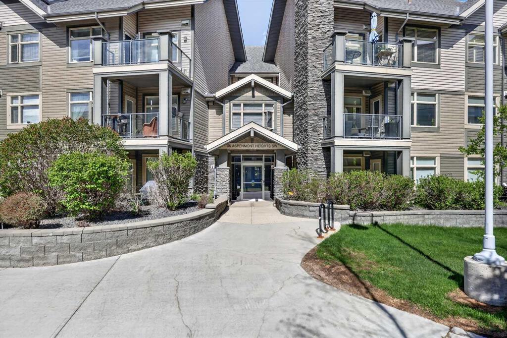 #216 35 Aspenmont Heights SW, Calgary, Alberta, T3H 0E5