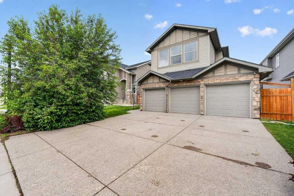 76 Rainbow Falls Boulevard, Chestermere, Alberta, T1X 0S6
