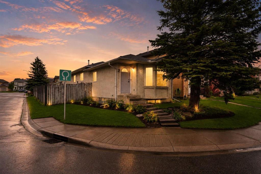 133 MARTINGLEN Way NE, Calgary, Alberta, T3J 3J1