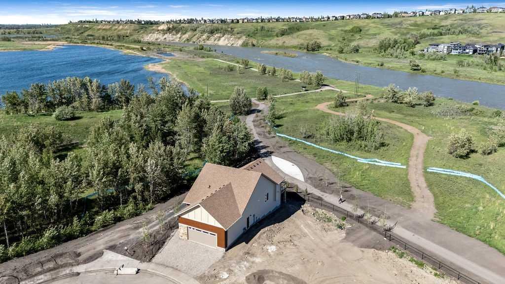 288 Wolf River Drive SE, Calgary, Alberta, T2X 6G6