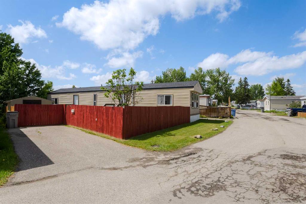 #235 6220 17 Avenue SE, Calgary, Alberta, T2A 0W6