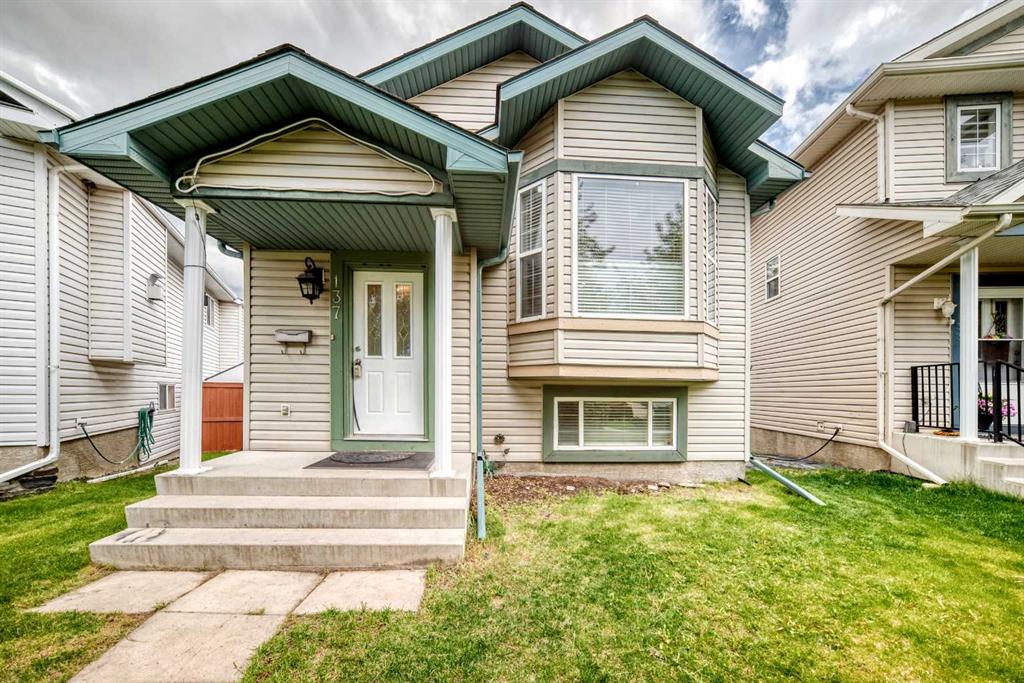 137 Erin Meadow Bay SE, Calgary, Alberta, T2B 3A2