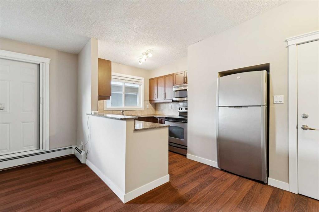 #4 605 67 Avenue SW, Calgary, Alberta, T2V0M3