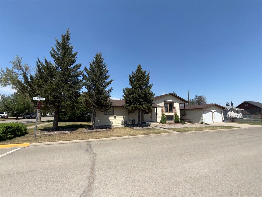 5304 2 Street W, Claresholm, Alberta, T0l 0T0