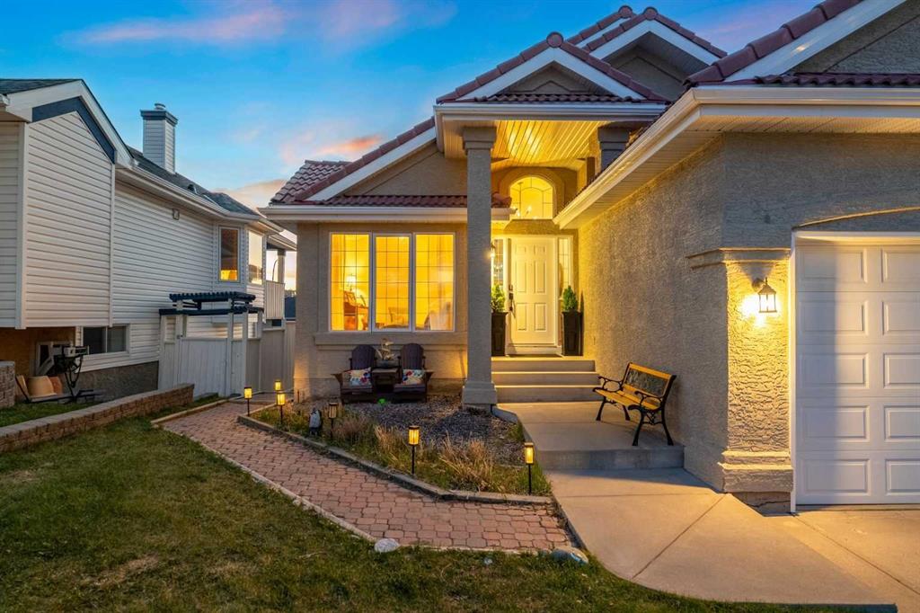 94 Edgebrook Heights NW, Calgary, Alberta, T3A 5M5