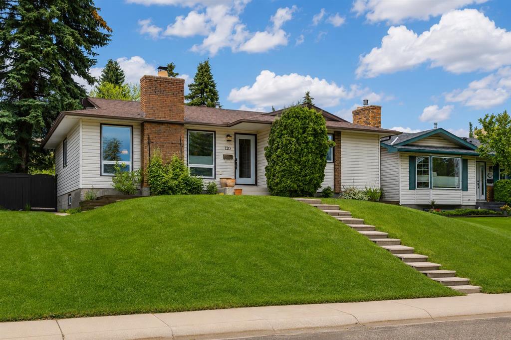 120 Silverthorn Way NW, Calgary, Alberta, T3B 4K3