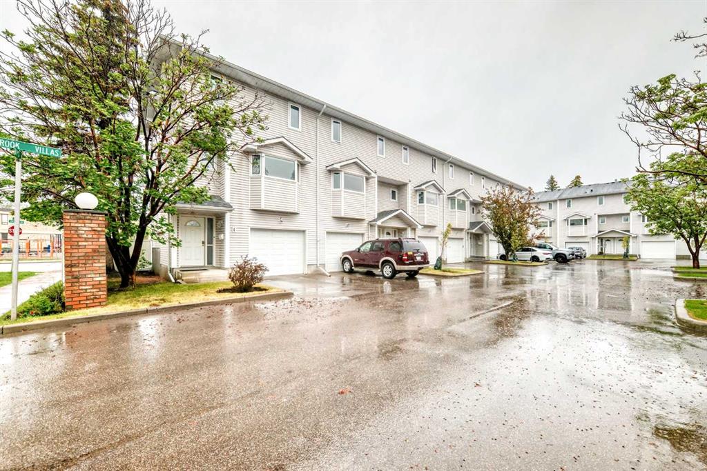 4 Glenbrook Villas SW, Calgary, Alberta, T3E 7E8
