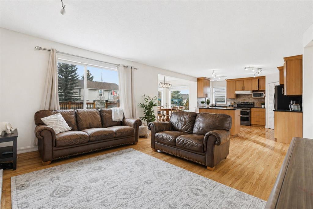 412 Sheep River Point, Okotoks, Alberta, T1S1S3