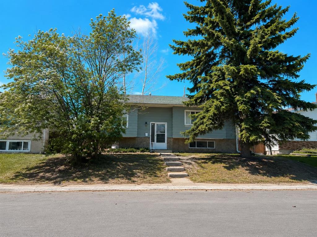 215 Penbrooke Way SE, Calgary, Alberta, T2A 3S7