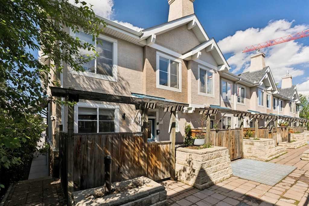 #12 2001 34 Avenue SW, Calgary, Alberta, T2T 2C4