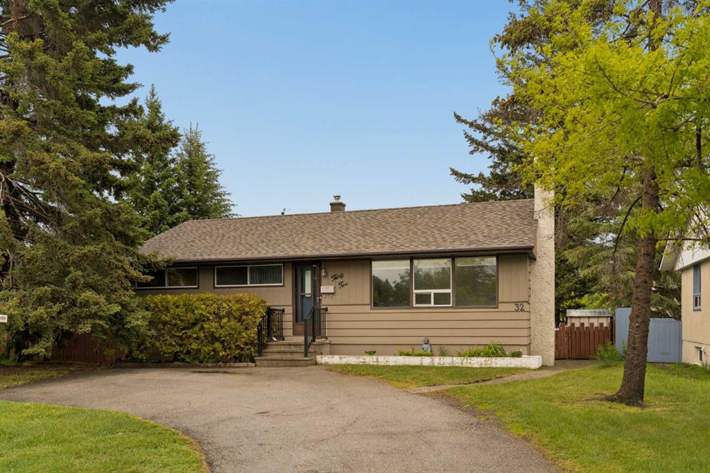 32 Gladeview Crescent SW, Calgary, Alberta, T3E4X8
