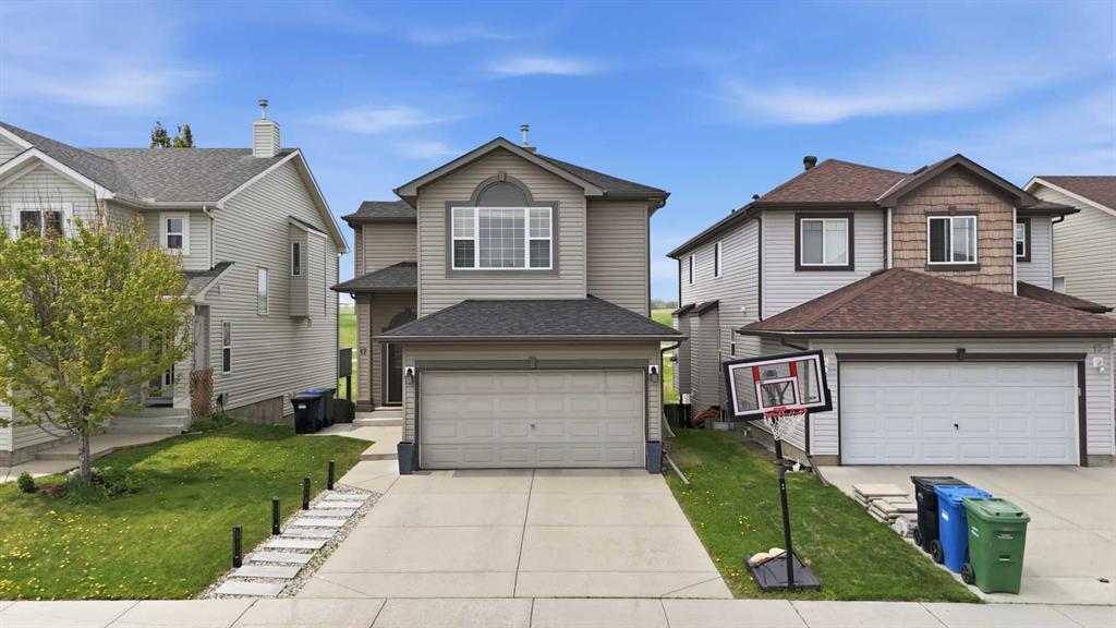 17 Bridlecrest Court SW, Calgary, Alberta, T2Y 5J3