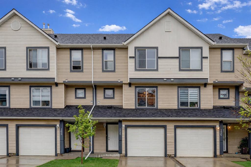 158 Everhollow Heights SW, Calgary, Alberta, T2Y5B3
