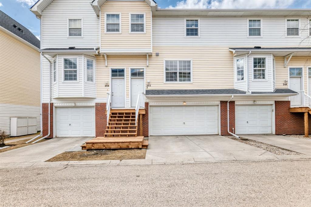 252 Prestwick Acres Lane SE, Calgary, Alberta, T2Z 3Y2